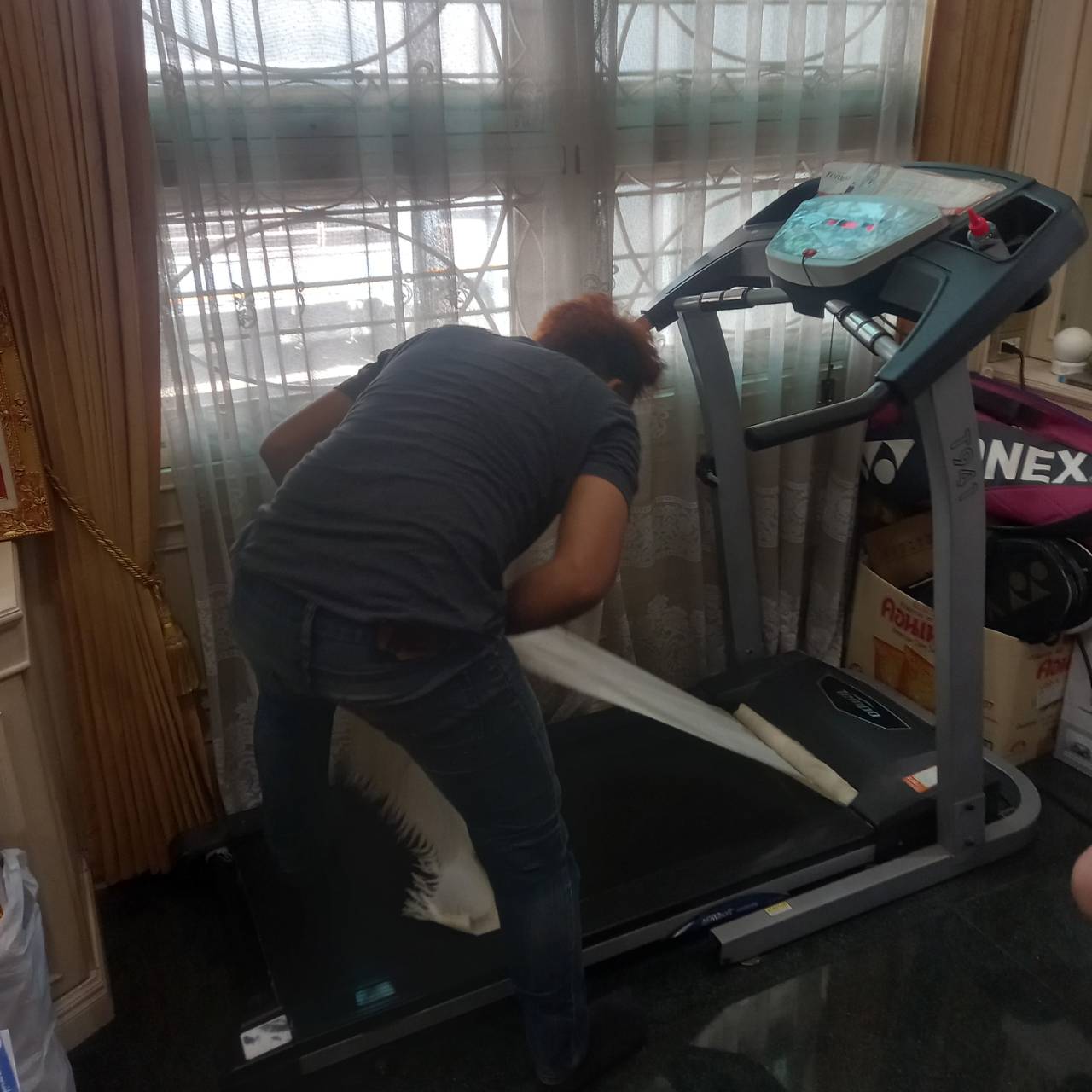 ผลงานเปลี่ยนสายพานลู่วิ่งไฟฟ้า อาการสายพานเสื่อมสภาพ โดย S.Nano Gym Tech